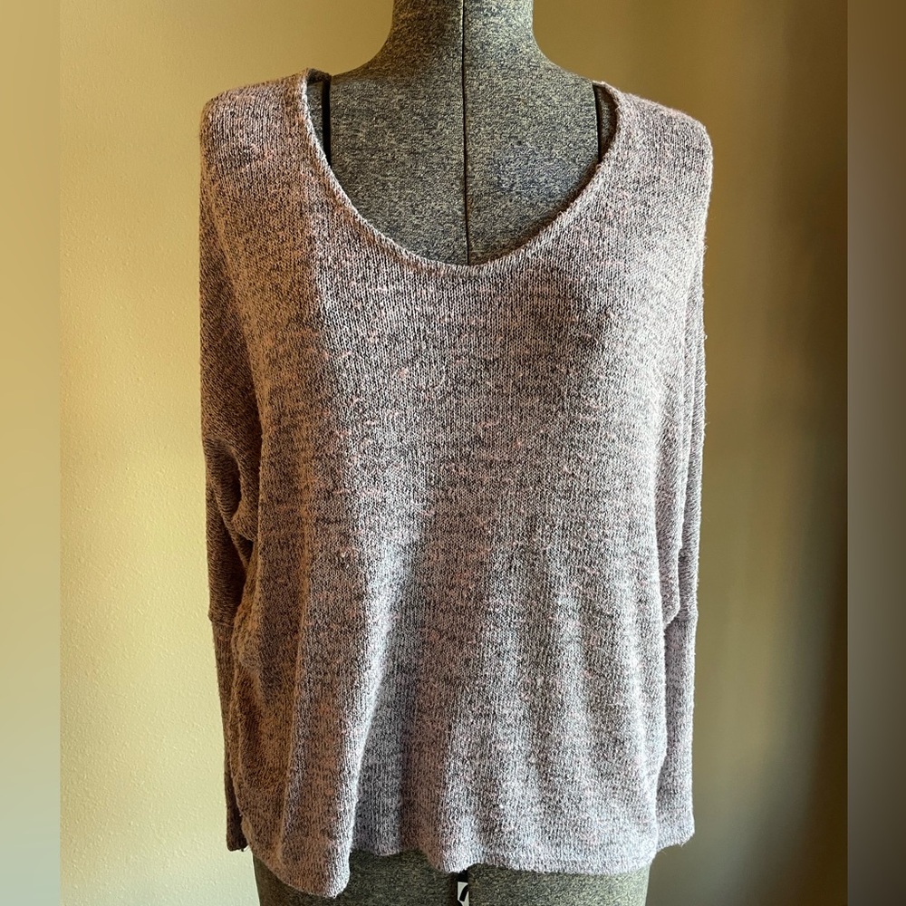 51 Women’s Sweater Scoop Neck Size Small - - pink and gray